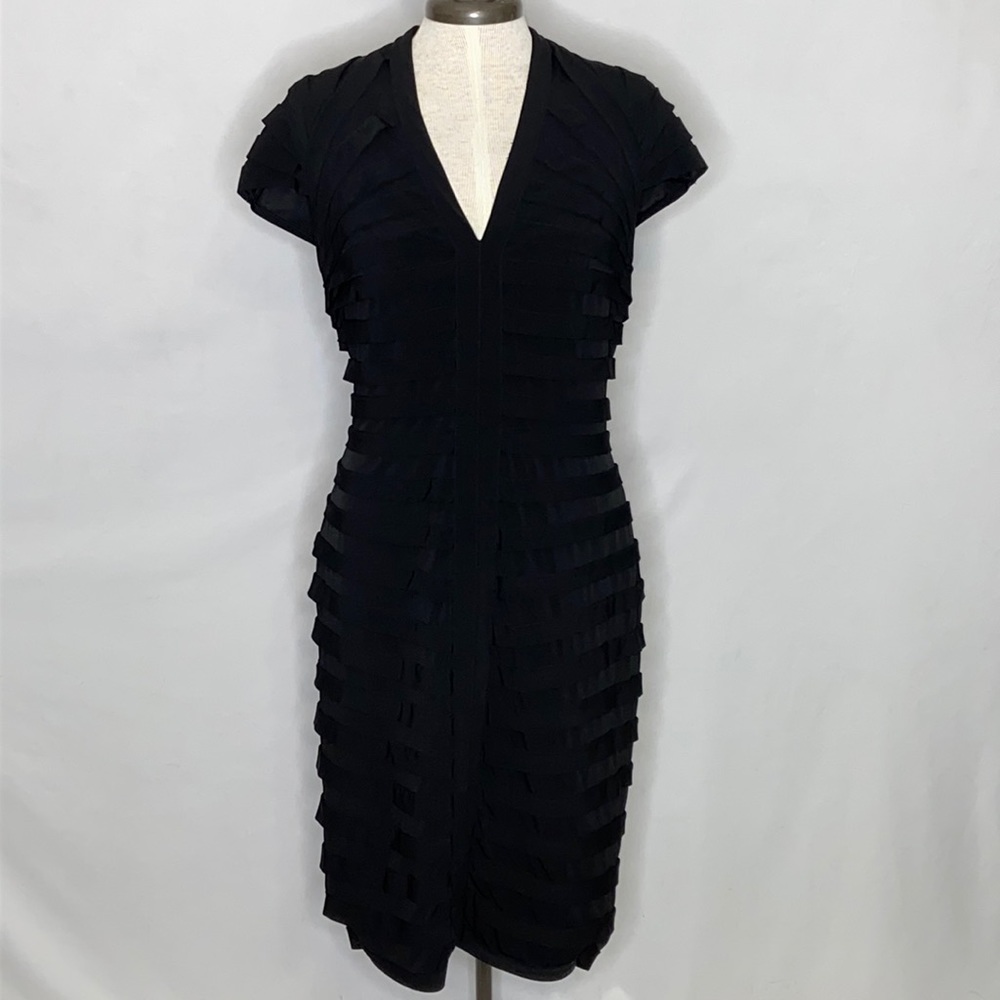 Tadashi Shoji Cap Sleeve Layered V Neck Dress - XL